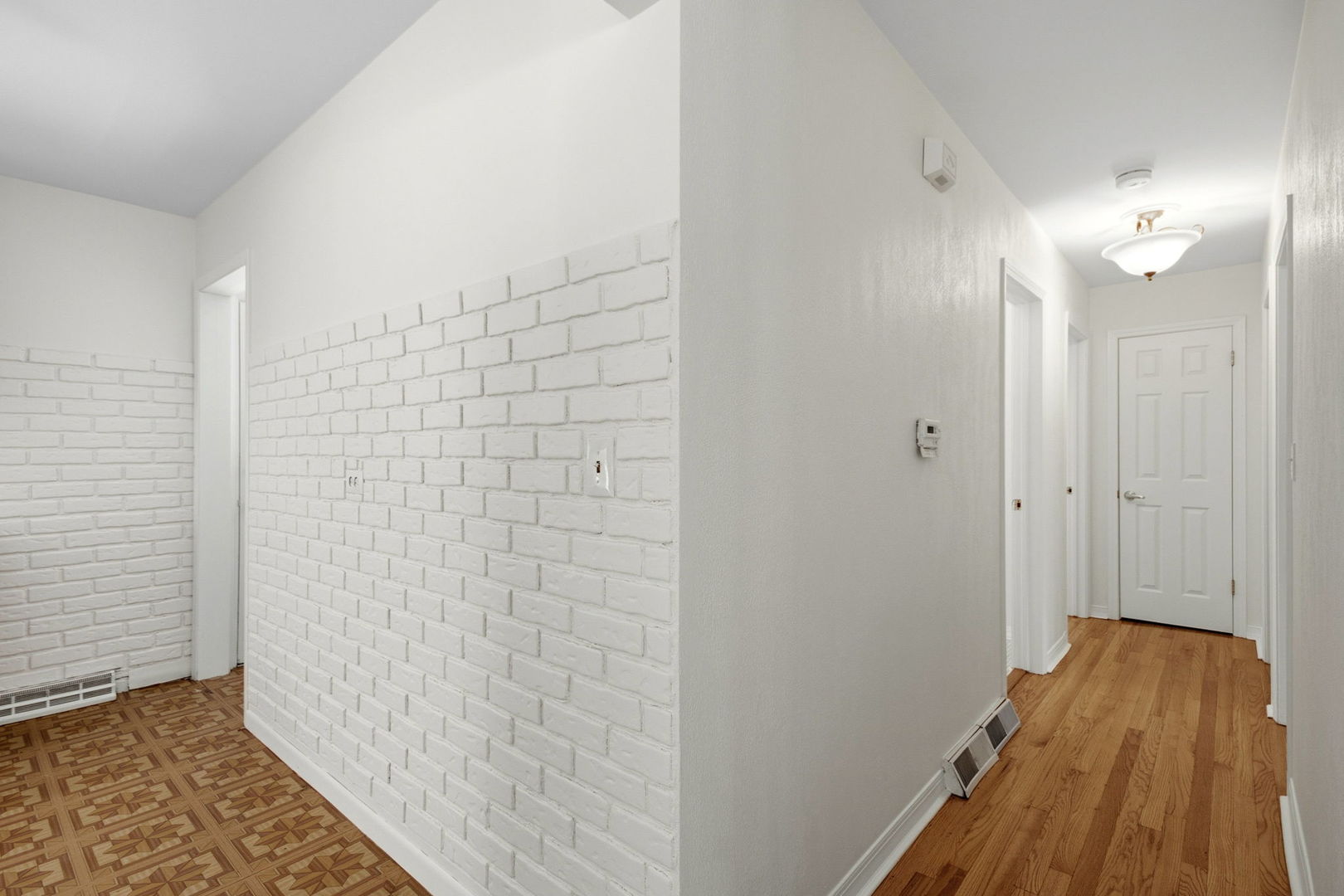 75 S 2nd Avenue, Lombard, IL 60148