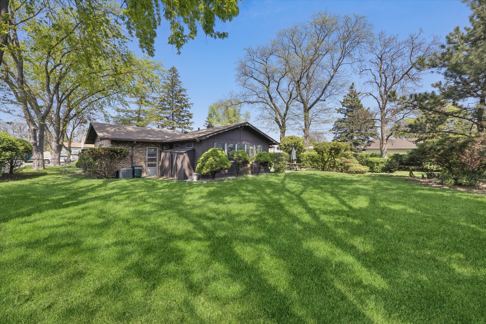 Brookfield, IL 60513