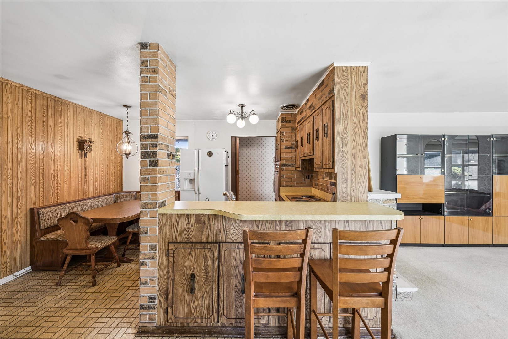 Brookfield, IL 60513