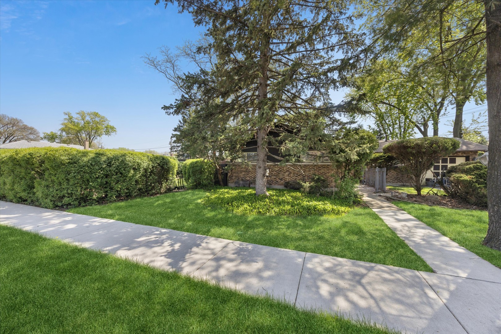 Brookfield, IL 60513