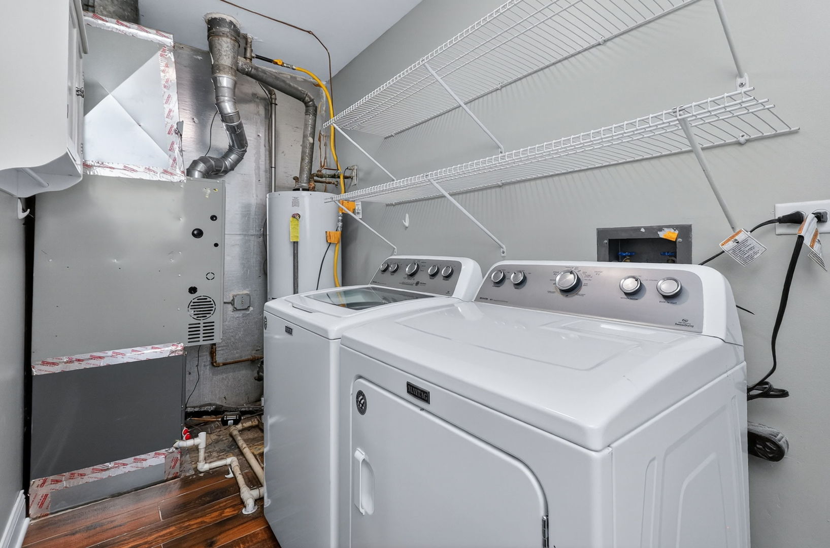 7662 Northway Drive, Hanover Park, IL 60133