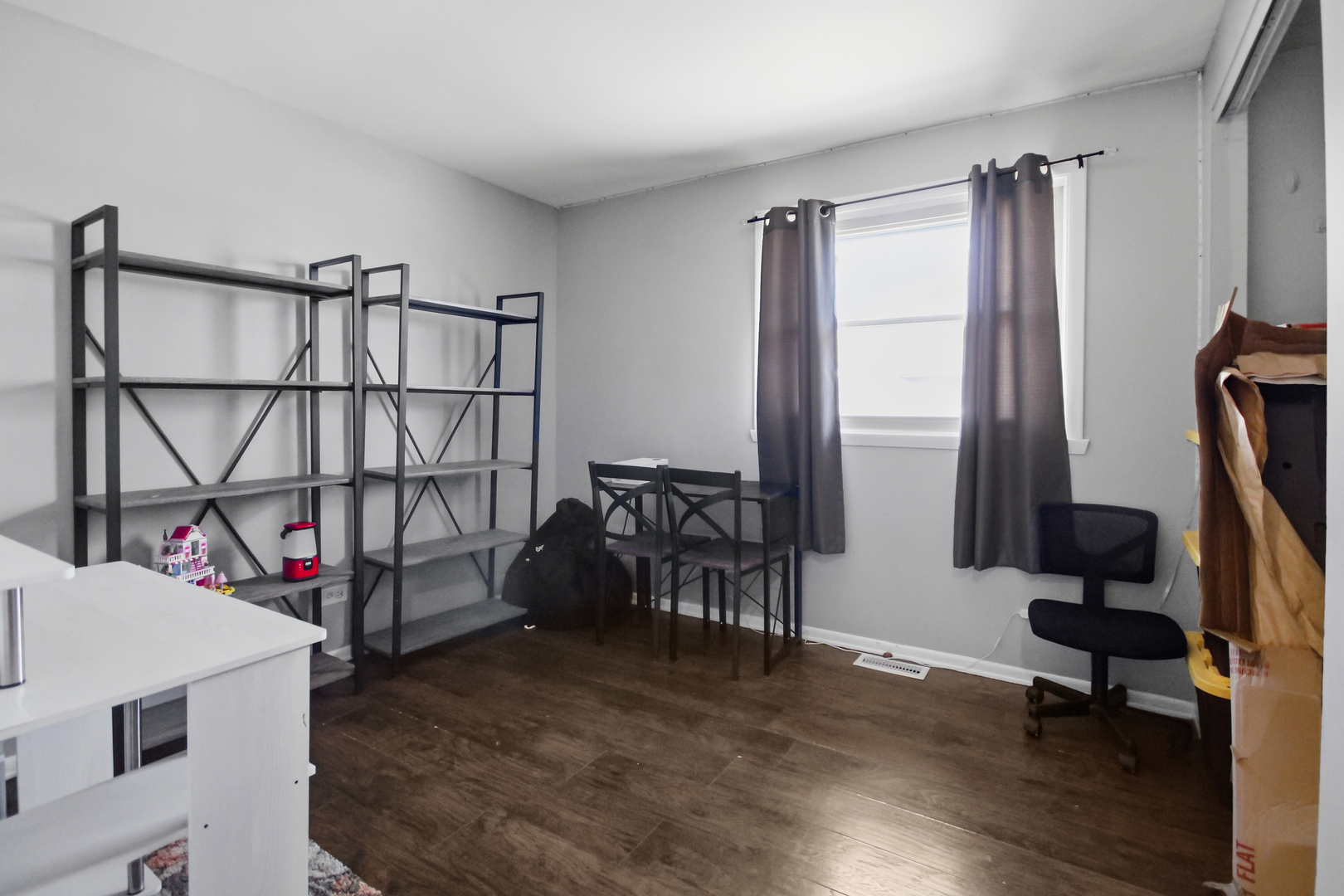 230 Millford Lane, Bloomingdale, IL 60108