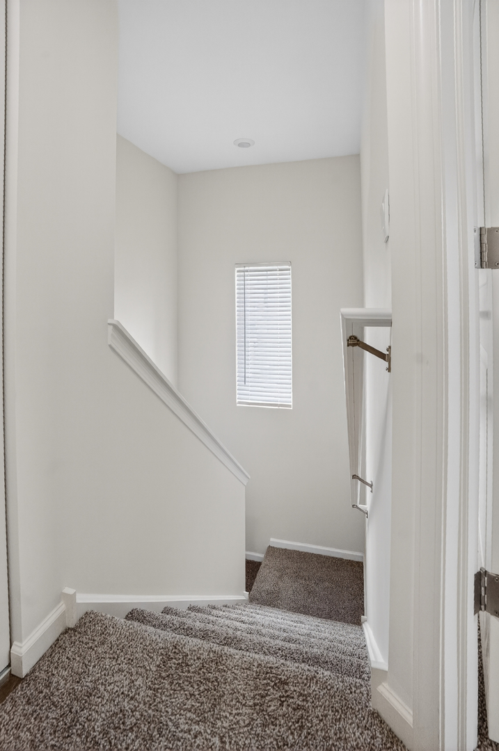 2257 Glacier Street, Mundelein, IL 60060