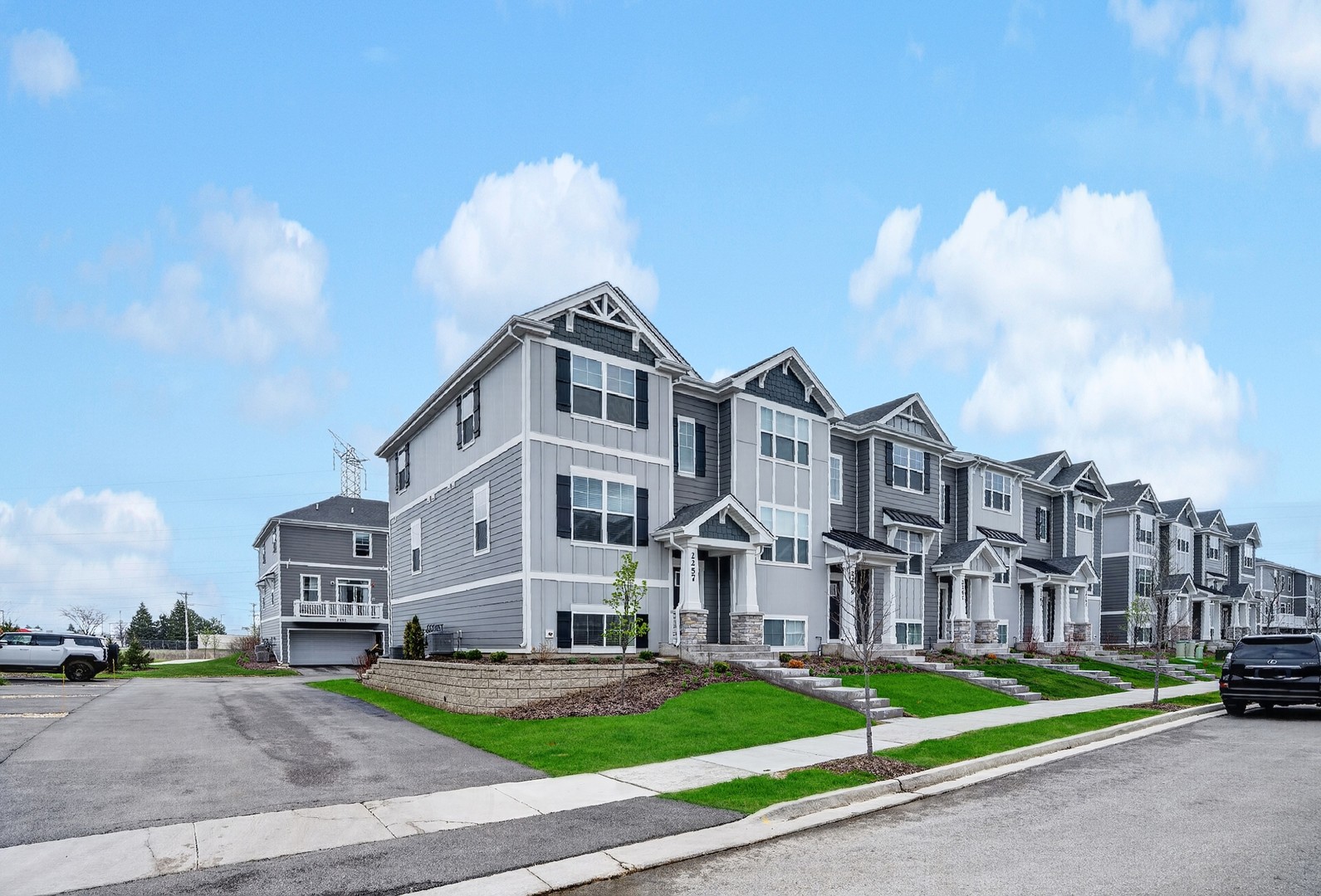 2257 Glacier Street, Mundelein, IL 60060