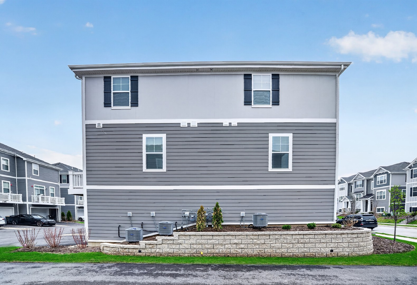 2257 Glacier Street, Mundelein, IL 60060