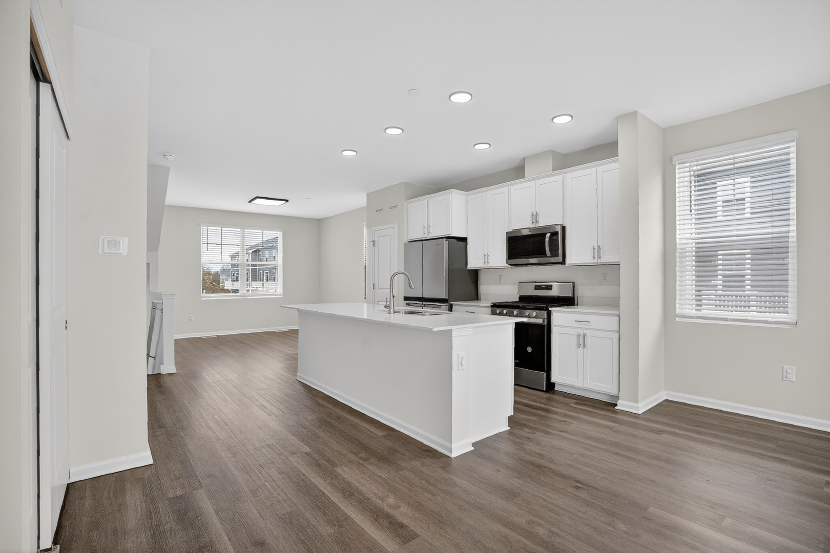 2257 Glacier Street, Mundelein, IL 60060