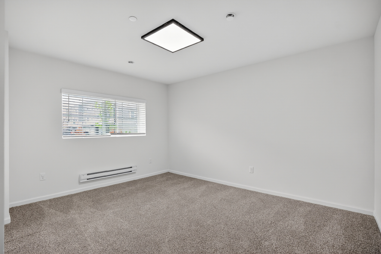 2257 Glacier Street, Mundelein, IL 60060