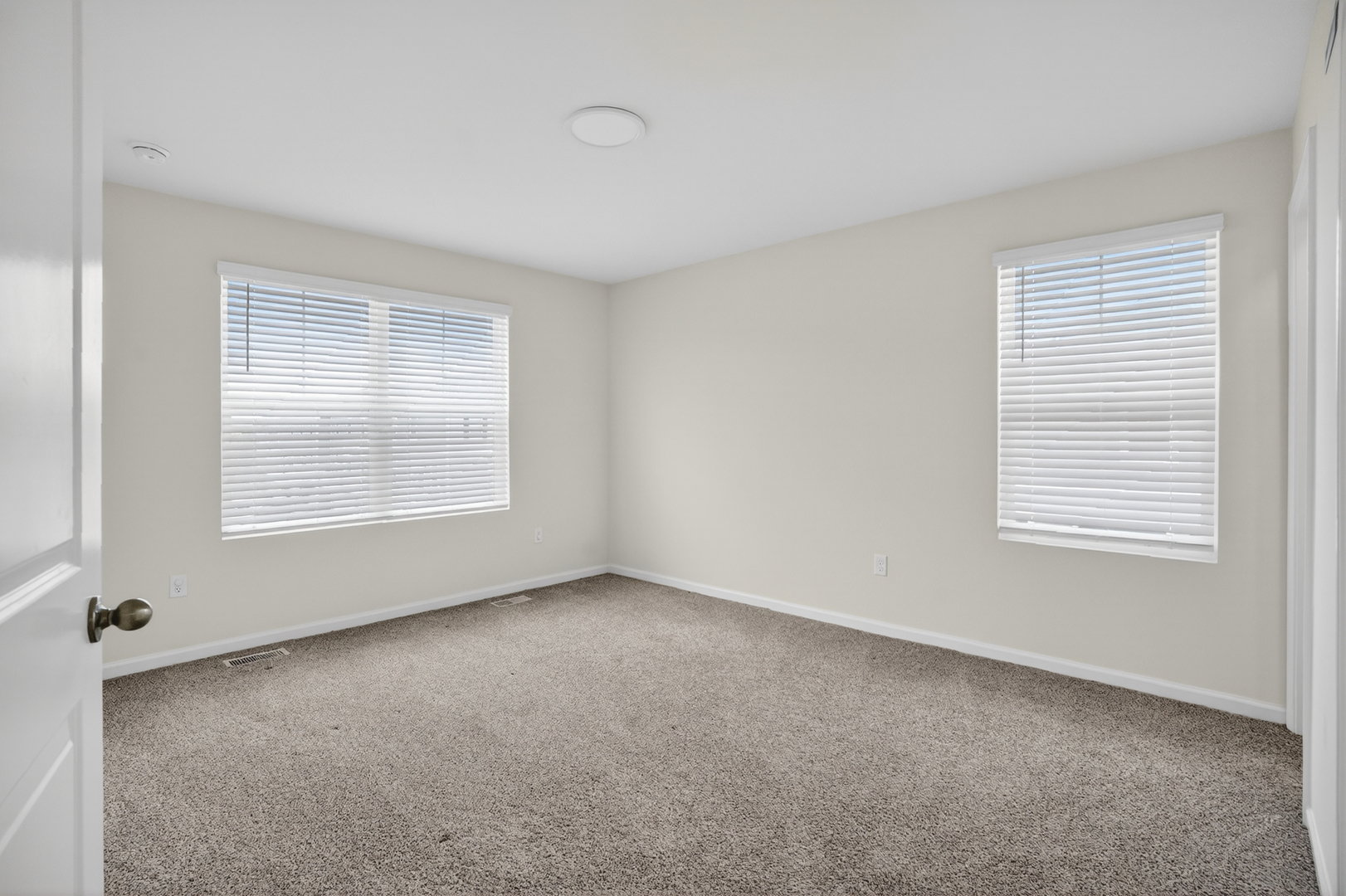 2257 Glacier Street, Mundelein, IL 60060