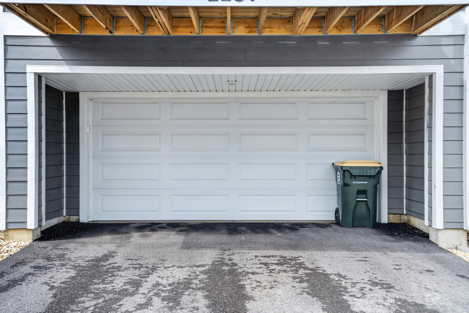 2257 Glacier Street, Mundelein, IL 60060