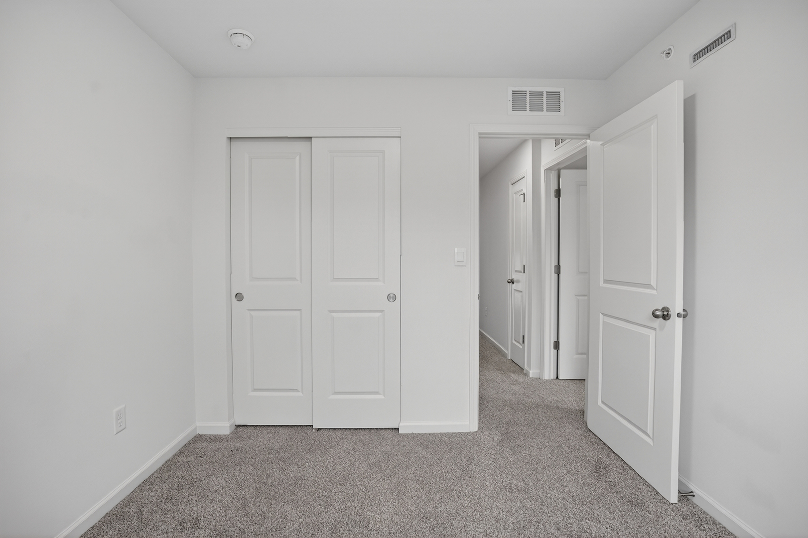 2257 Glacier Street, Mundelein, IL 60060