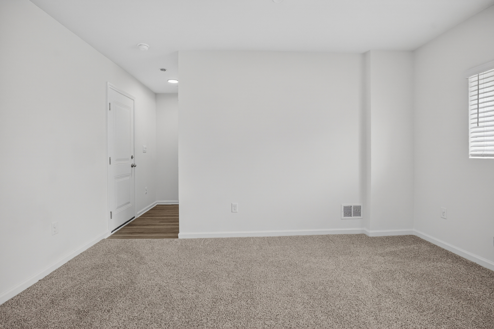 2257 Glacier Street, Mundelein, IL 60060