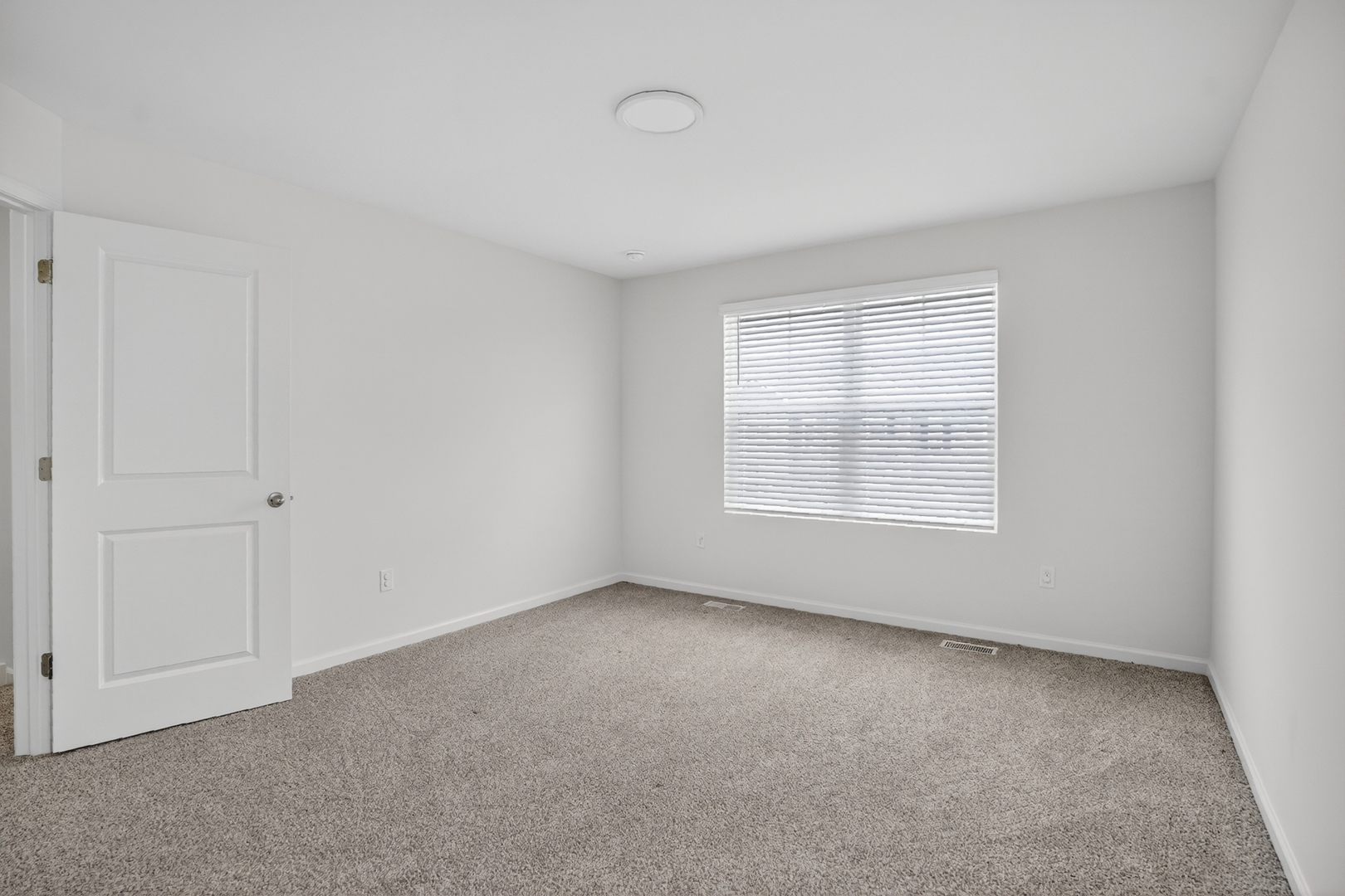 2257 Glacier Street, Mundelein, IL 60060