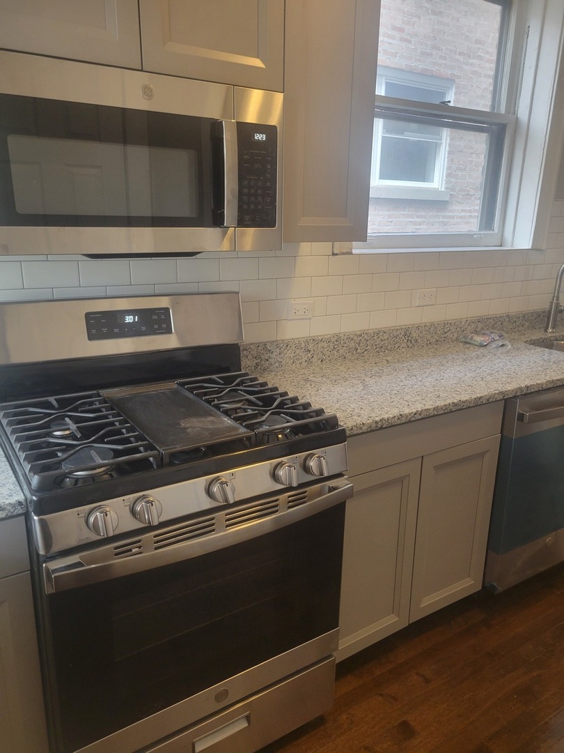 7918 S Essex Avenue #3, Chicago, IL 60617