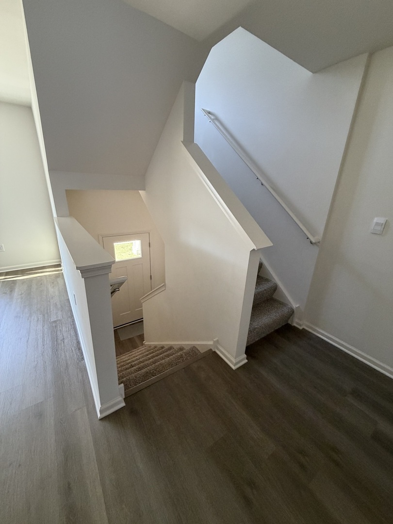 1555 Sequoia Way, Pingree Grove, IL 60140