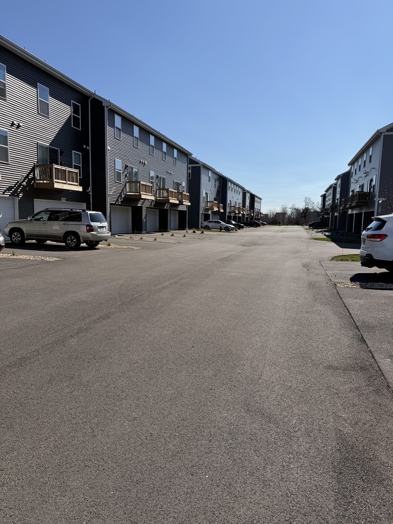 1555 Sequoia Way, Pingree Grove, IL 60140