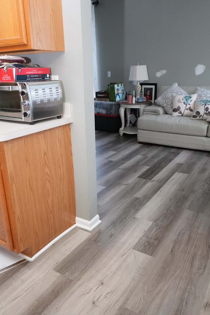 1704 Windward Avenue, Naperville, IL 60563