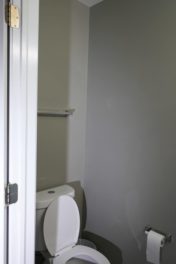 1704 Windward Avenue, Naperville, IL 60563