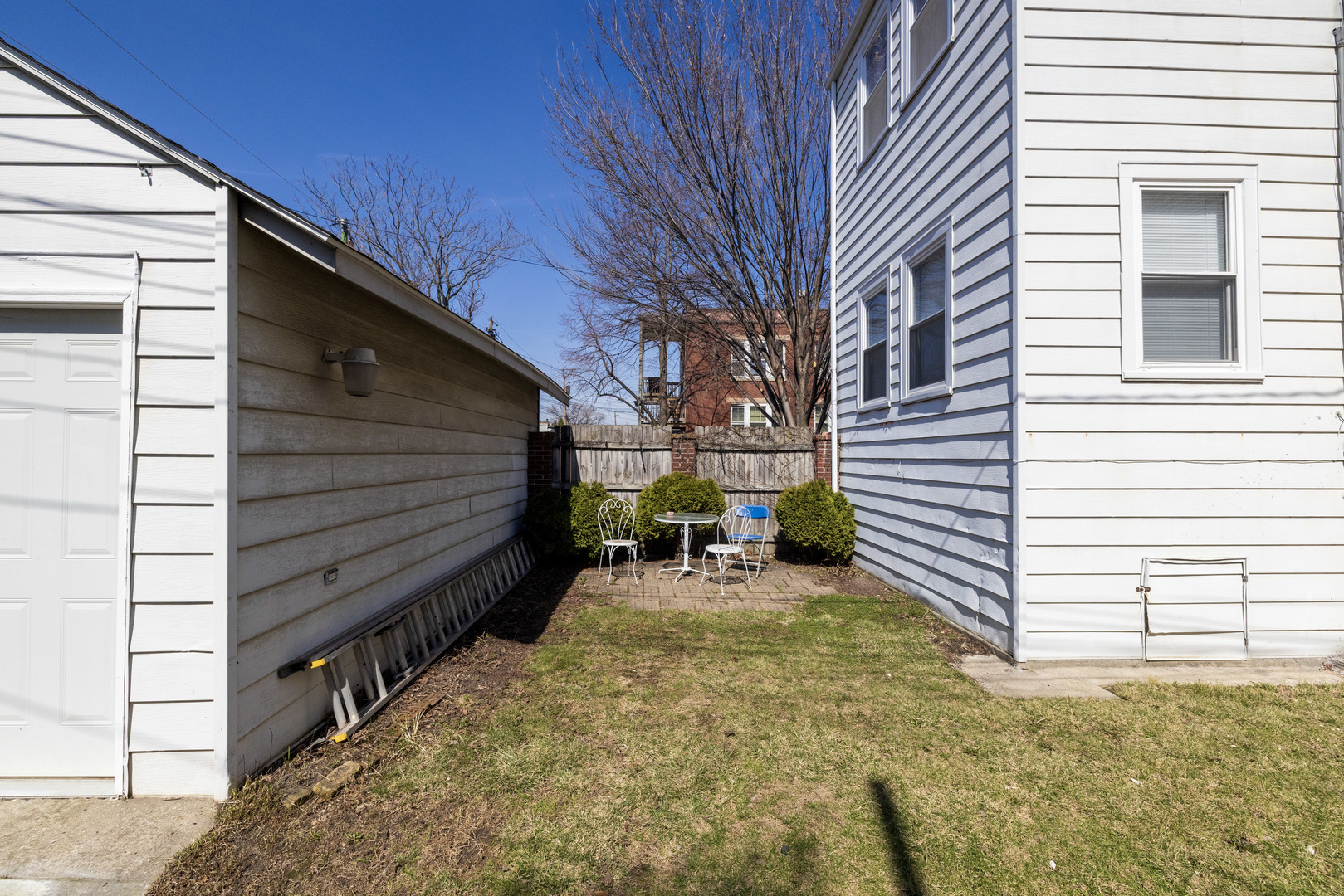 2648 N Francisco Avenue, Chicago, IL 60647