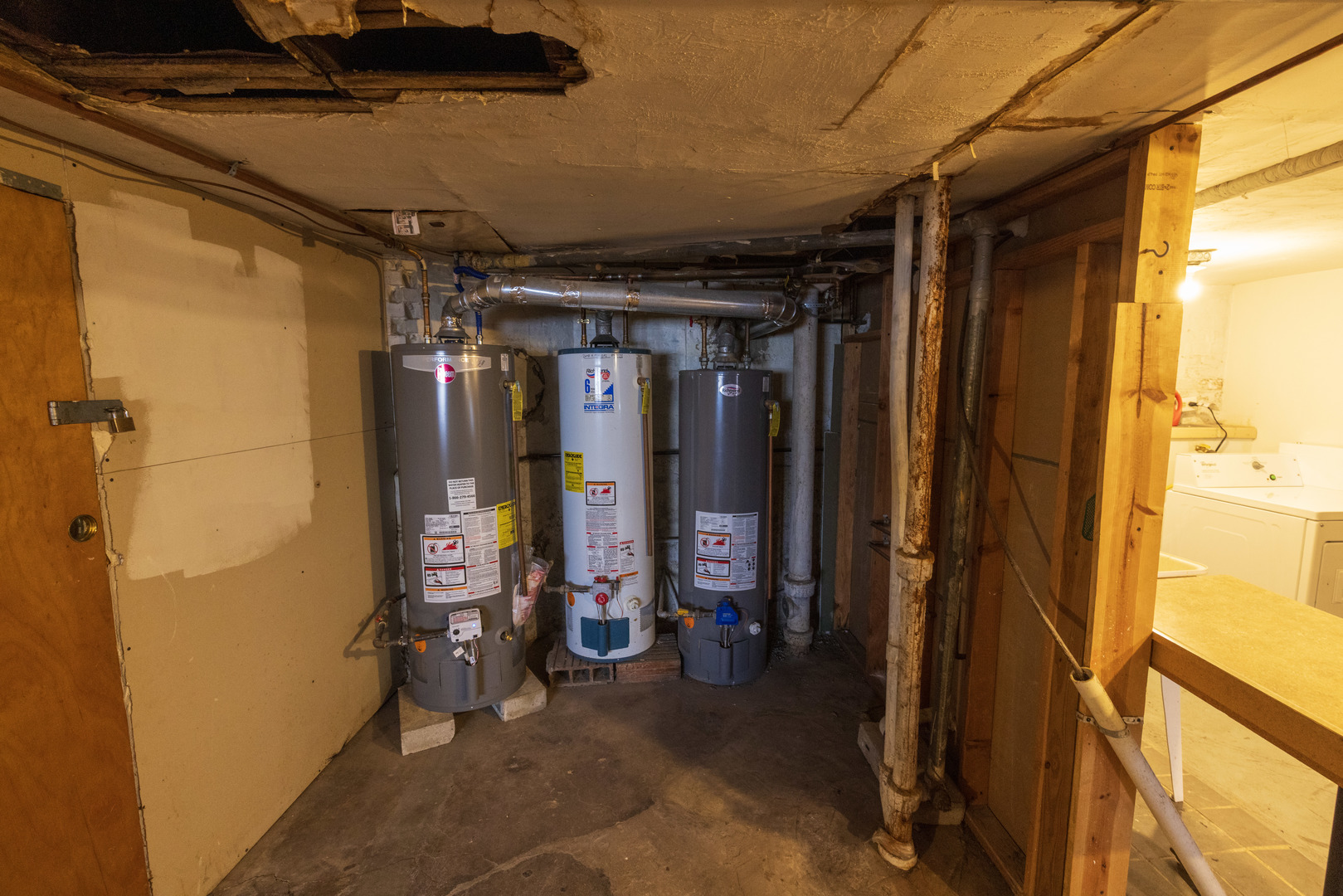 2648 N Francisco Avenue, Chicago, IL 60647