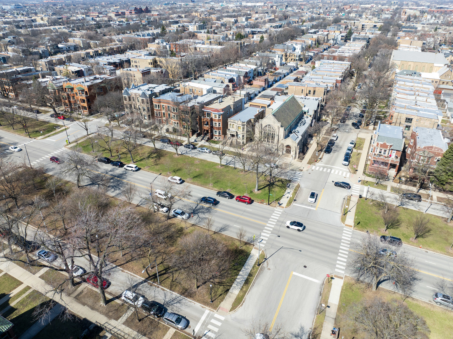 2648 N Francisco Avenue, Chicago, IL 60647