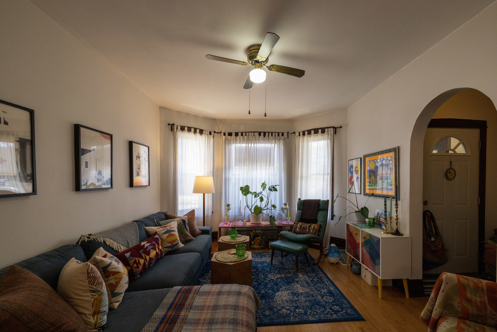 2648 N Francisco Avenue, Chicago, IL 60647