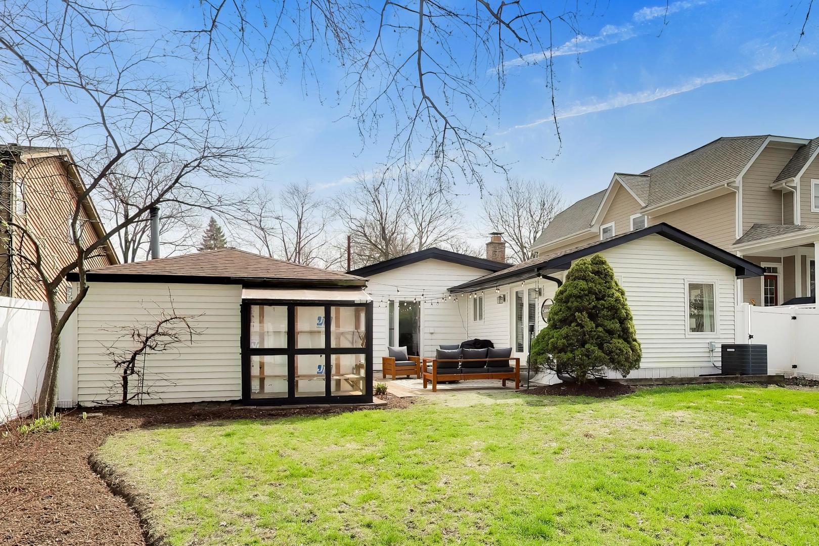 456 Lowell Avenue, Glen Ellyn, IL 60137