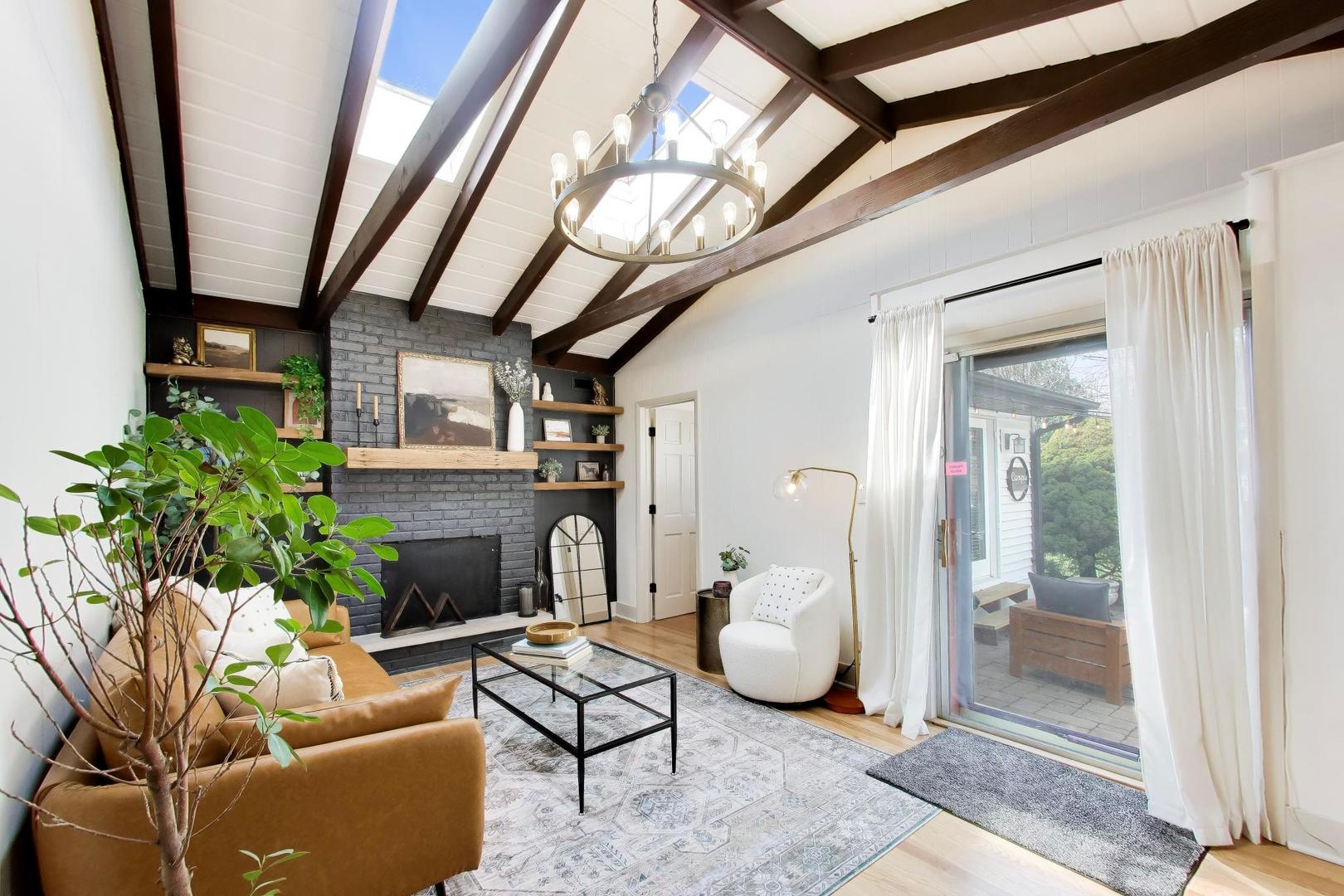 456 Lowell Avenue, Glen Ellyn, IL 60137