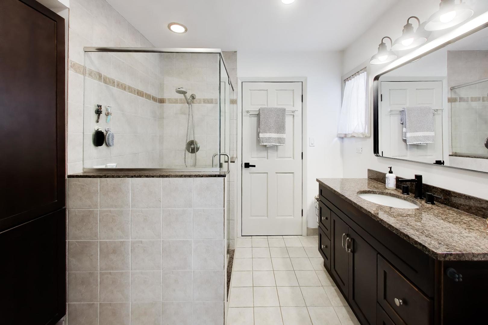 456 Lowell Avenue, Glen Ellyn, IL 60137