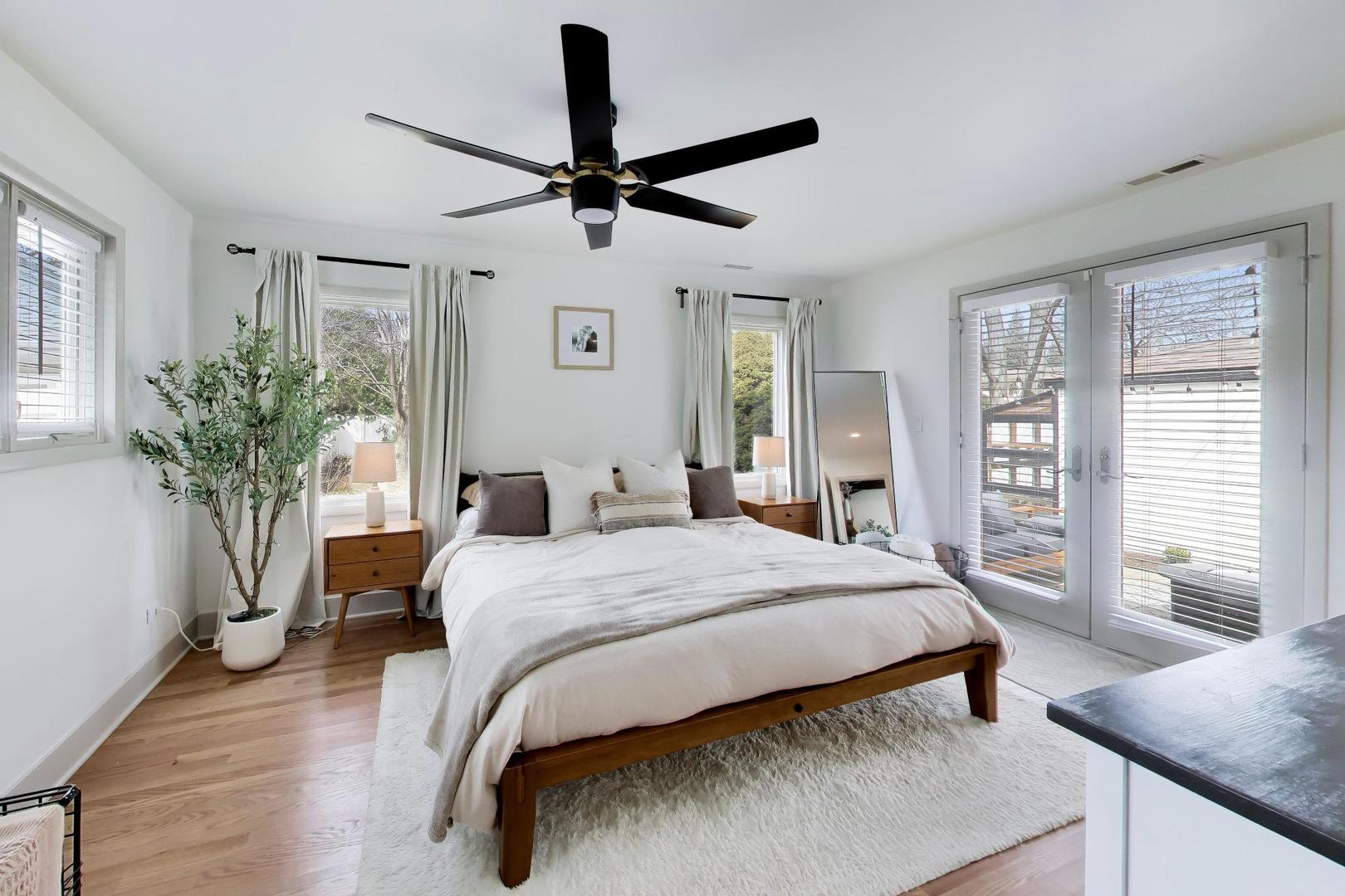 456 Lowell Avenue, Glen Ellyn, IL 60137