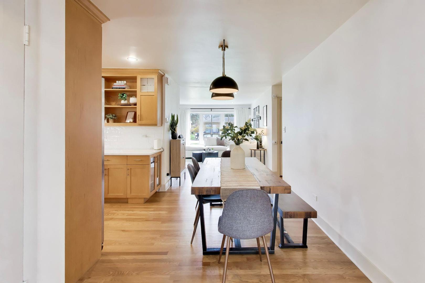 456 Lowell Avenue, Glen Ellyn, IL 60137