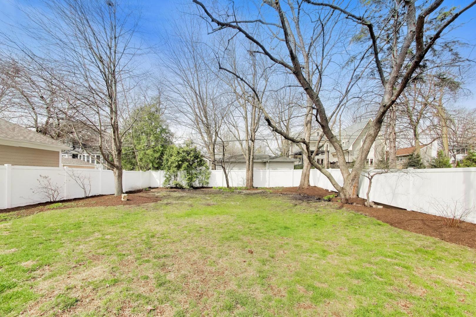 456 Lowell Avenue, Glen Ellyn, IL 60137