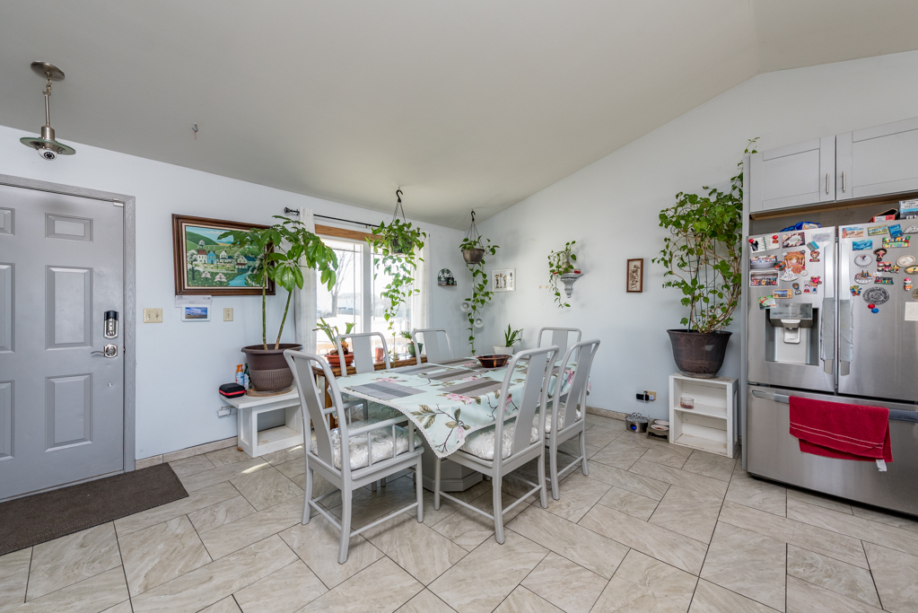 1230 Pheasant Run, Zion, IL 60099