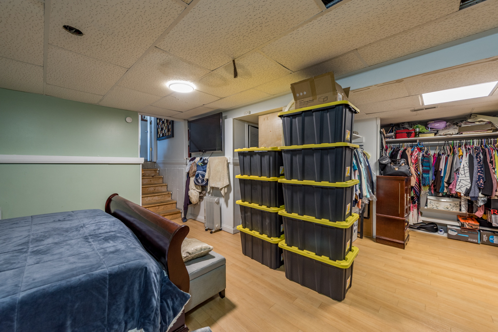 1230 Pheasant Run, Zion, IL 60099