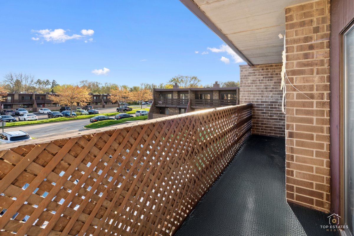 1209 Kenneth Circle, Elgin, IL 60120