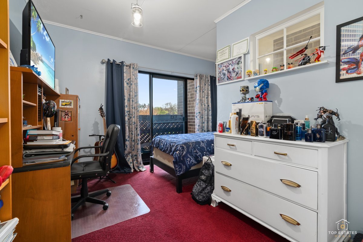 1209 Kenneth Circle, Elgin, IL 60120