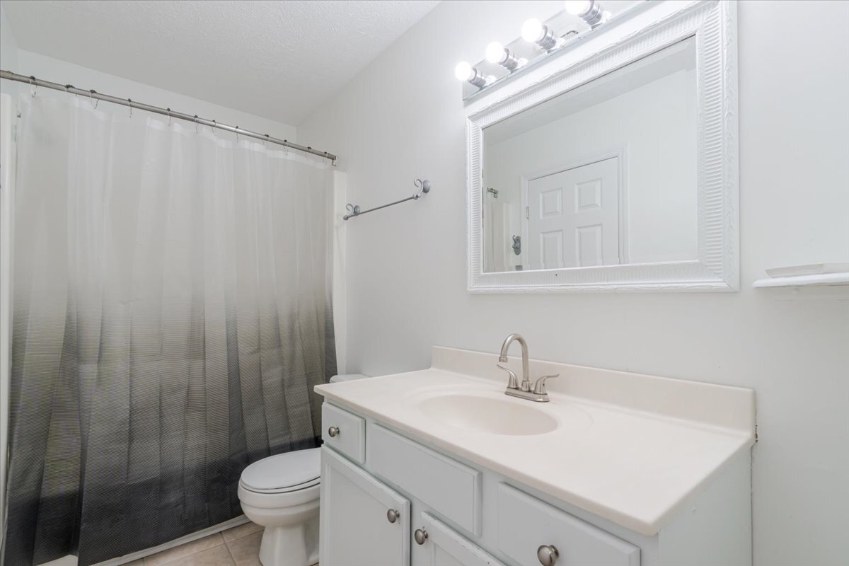 1315 Bancroft Drive, Bloomington, IL 61704