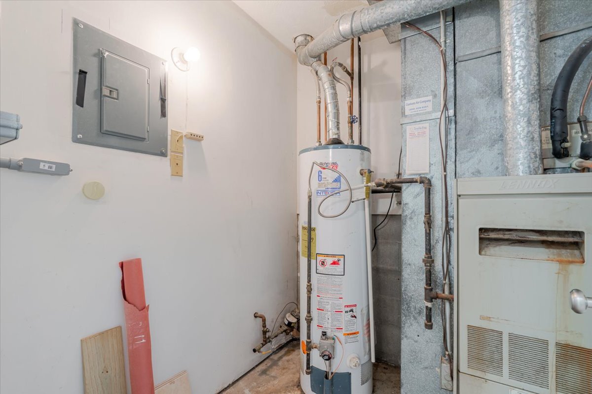 1315 Bancroft Drive, Bloomington, IL 61704