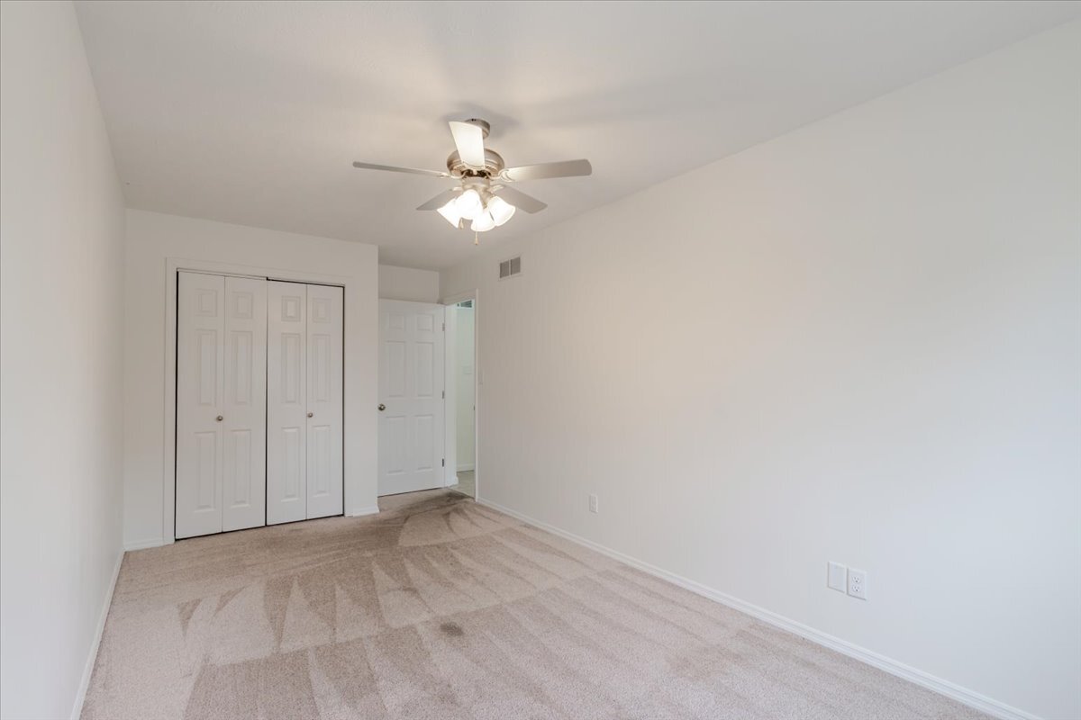 1315 Bancroft Drive, Bloomington, IL 61704