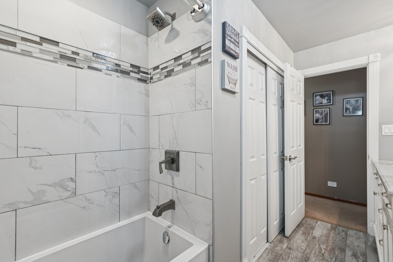 15201 GEOFFREY Road, Oak Forest, IL 60452