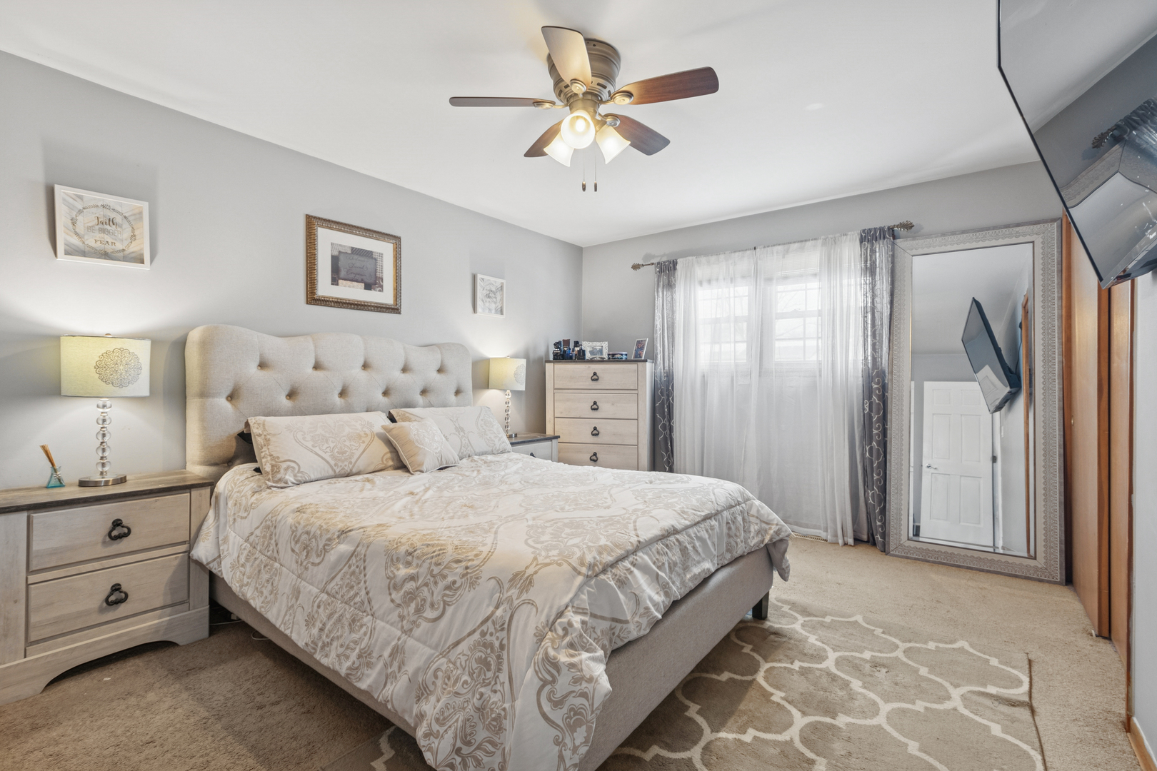 15201 GEOFFREY Road, Oak Forest, IL 60452