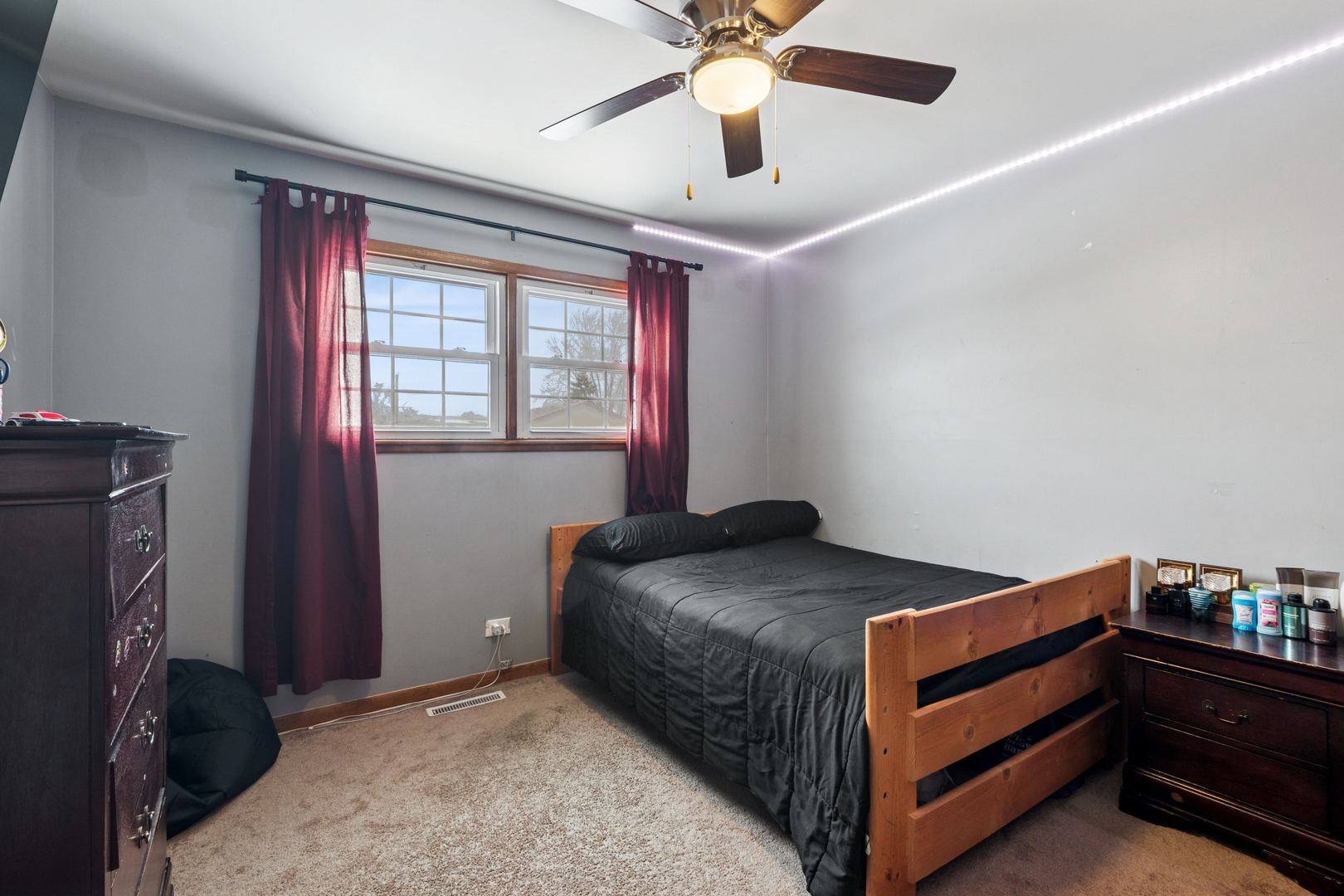 15201 GEOFFREY Road, Oak Forest, IL 60452