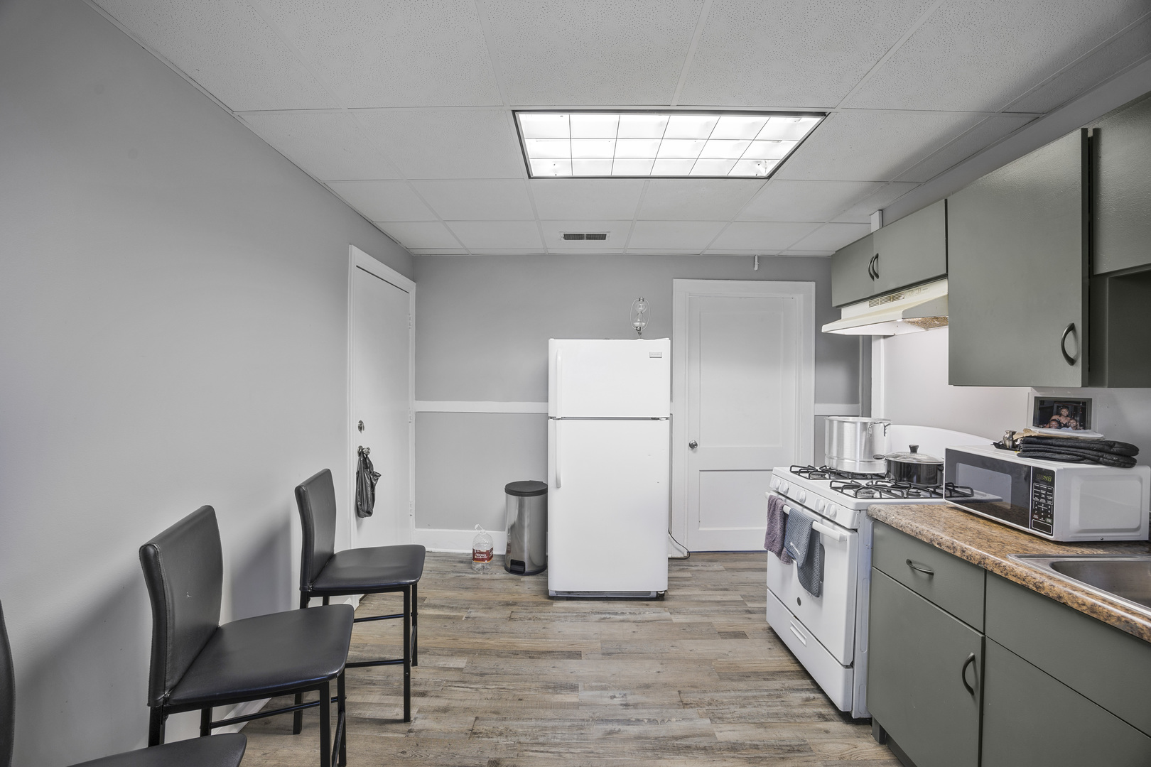 1665 Aberdeen Street, Chicago Heights, IL 60411