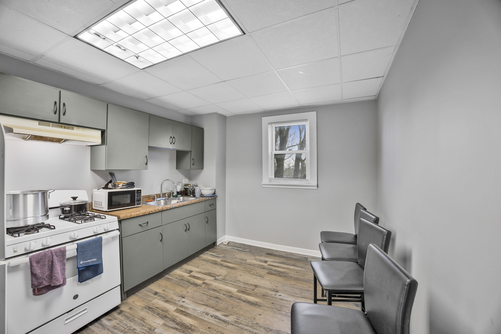 1665 Aberdeen Street, Chicago Heights, IL 60411