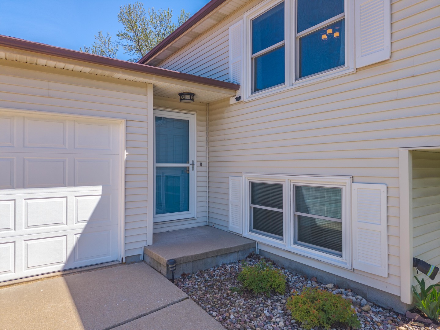 21 Cedar Court, Bloomington, IL 61701