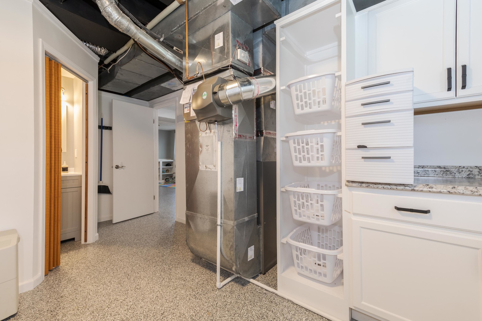 21 Cedar Court, Bloomington, IL 61701