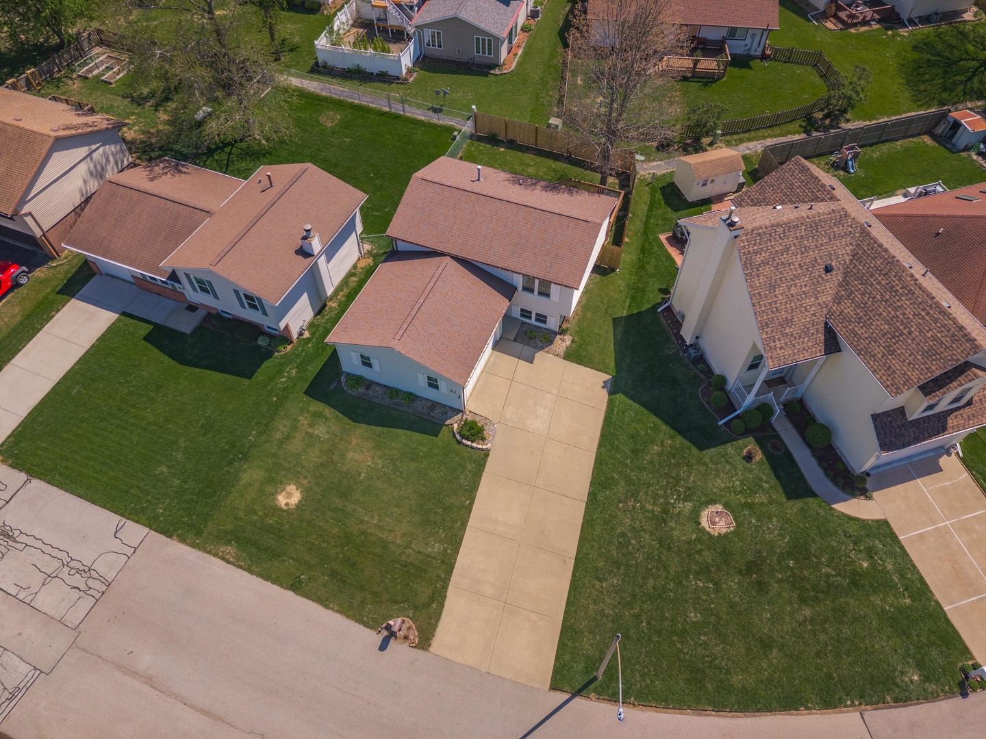 21 Cedar Court, Bloomington, IL 61701