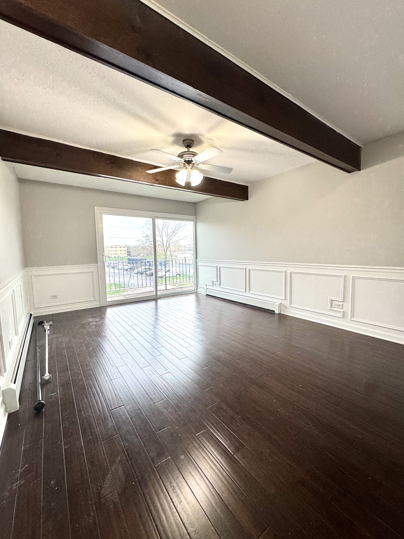 5644 W 105th Street #2W, Oak Lawn, IL 60453