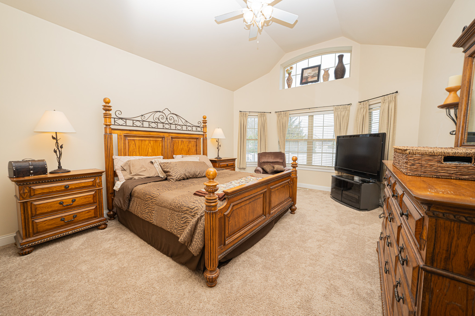 12819 Waterford Boulevard, Plainfield, IL 60585
