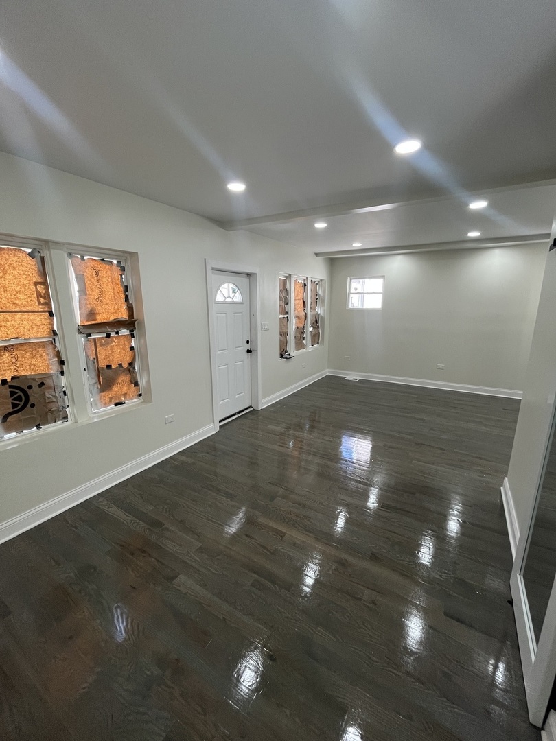 8015 S Avalon Avenue, Chicago, IL 60619