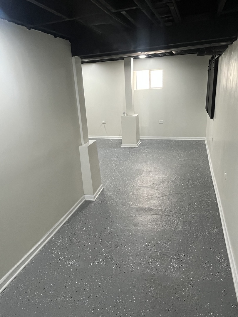 8015 S Avalon Avenue, Chicago, IL 60619